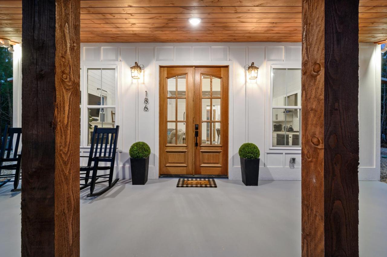 Bella Luna Cabin - Cozy Farmhouse Cabin, Private Deck, Swing Set, Fire Pit, Hot Tub Villa Broken Bow Eksteriør bilde