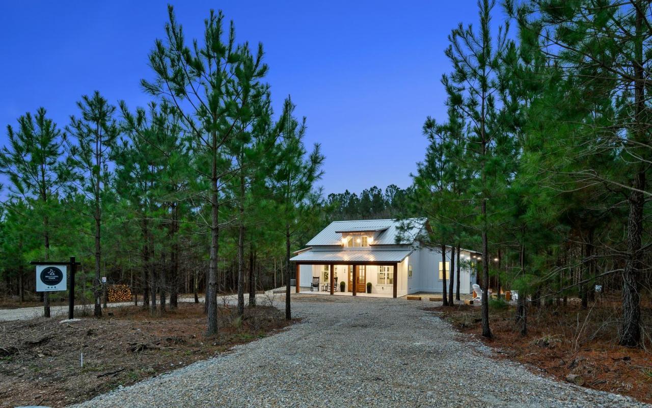 Bella Luna Cabin - Cozy Farmhouse Cabin, Private Deck, Swing Set, Fire Pit, Hot Tub Villa Broken Bow Eksteriør bilde